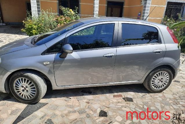 2008' Fiat Punto photo #1