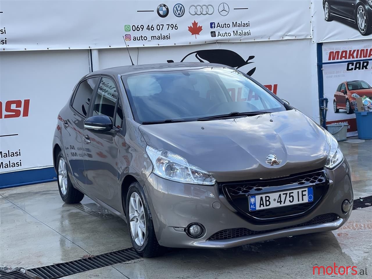 2013' Peugeot 208 photo #1