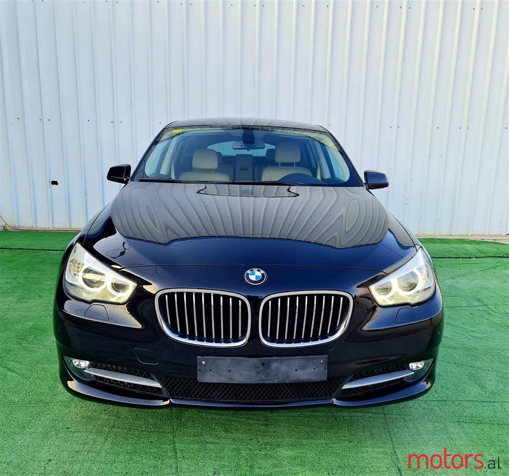 2018' BMW 530 photo #1