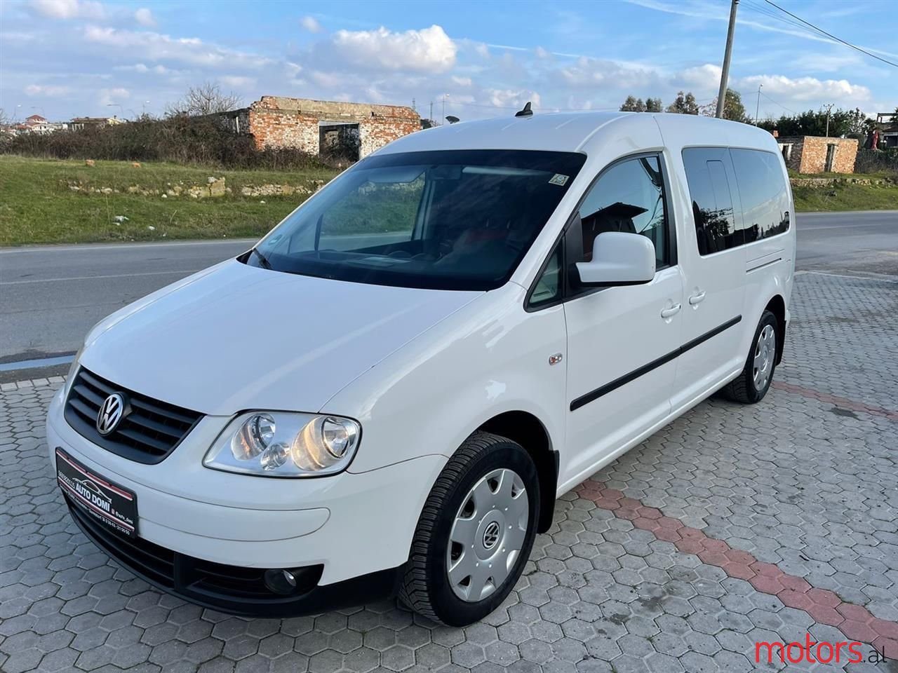 2008' Volkswagen Caddy photo #1