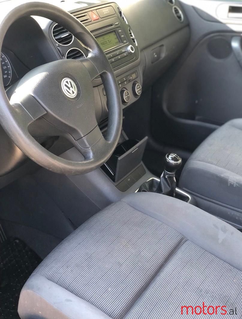 2005' Volkswagen Golf Plus photo #5