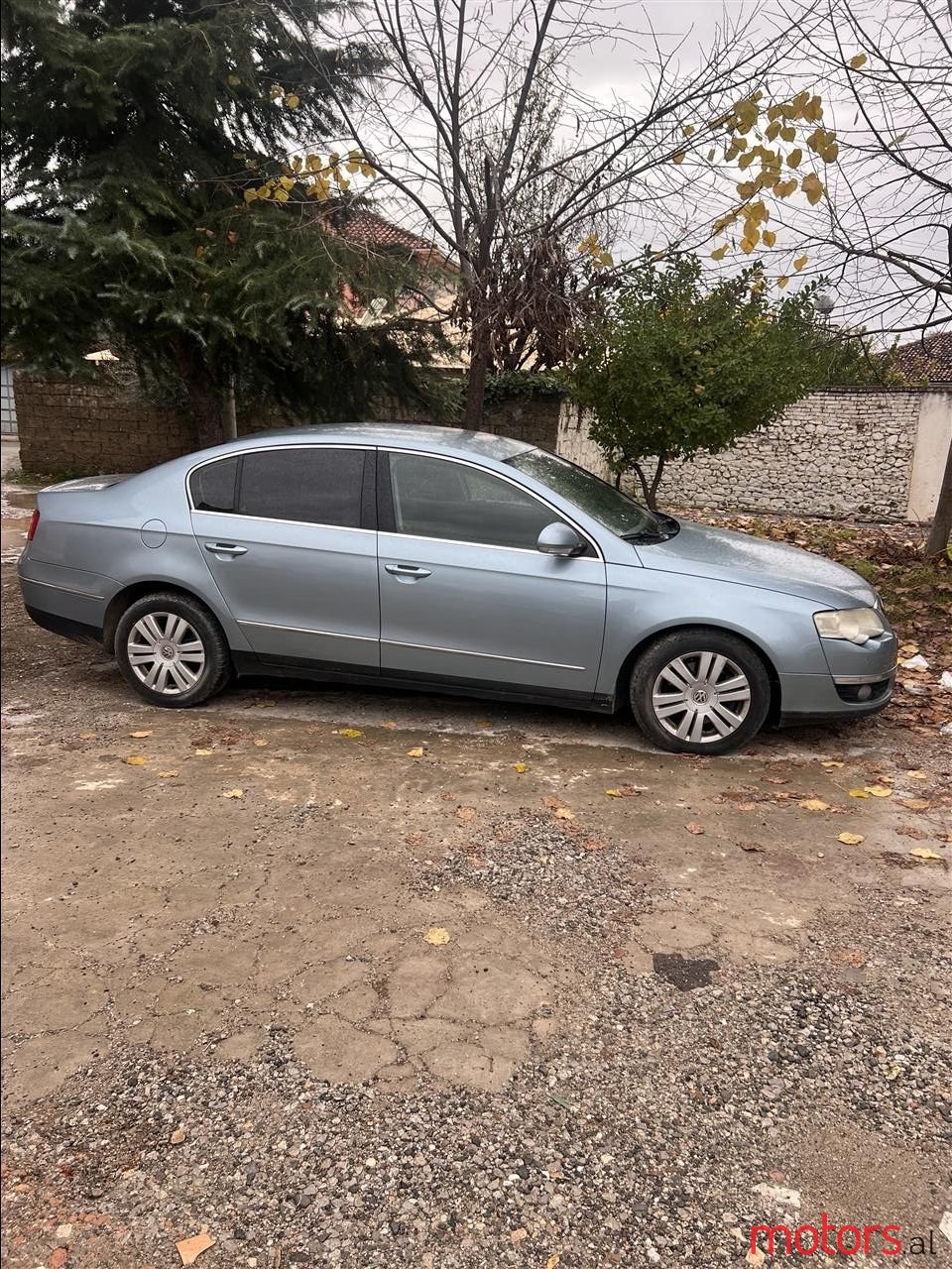 2006' Volkswagen Passat photo #1