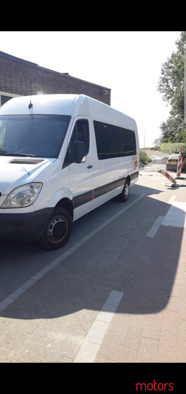 2009' Mercedes-Benz Sprinter photo #2