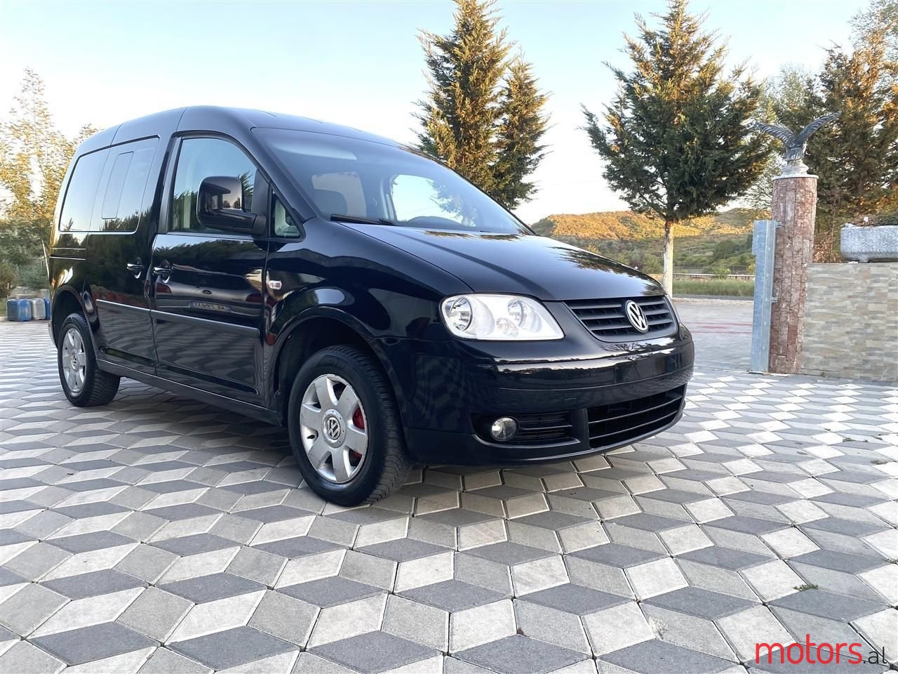 2007' Volkswagen Caddy photo #5