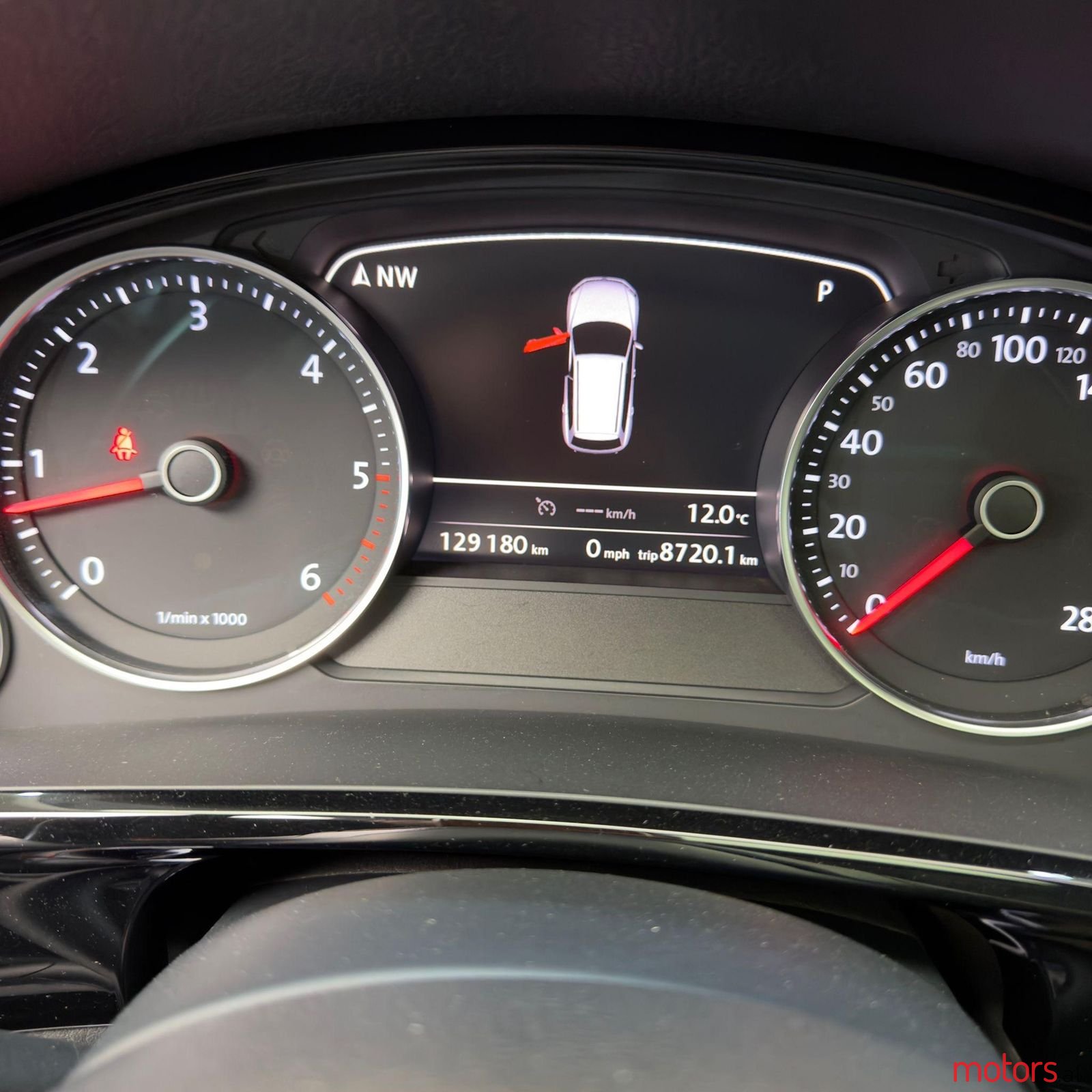 2014' Volkswagen Touareg photo #1