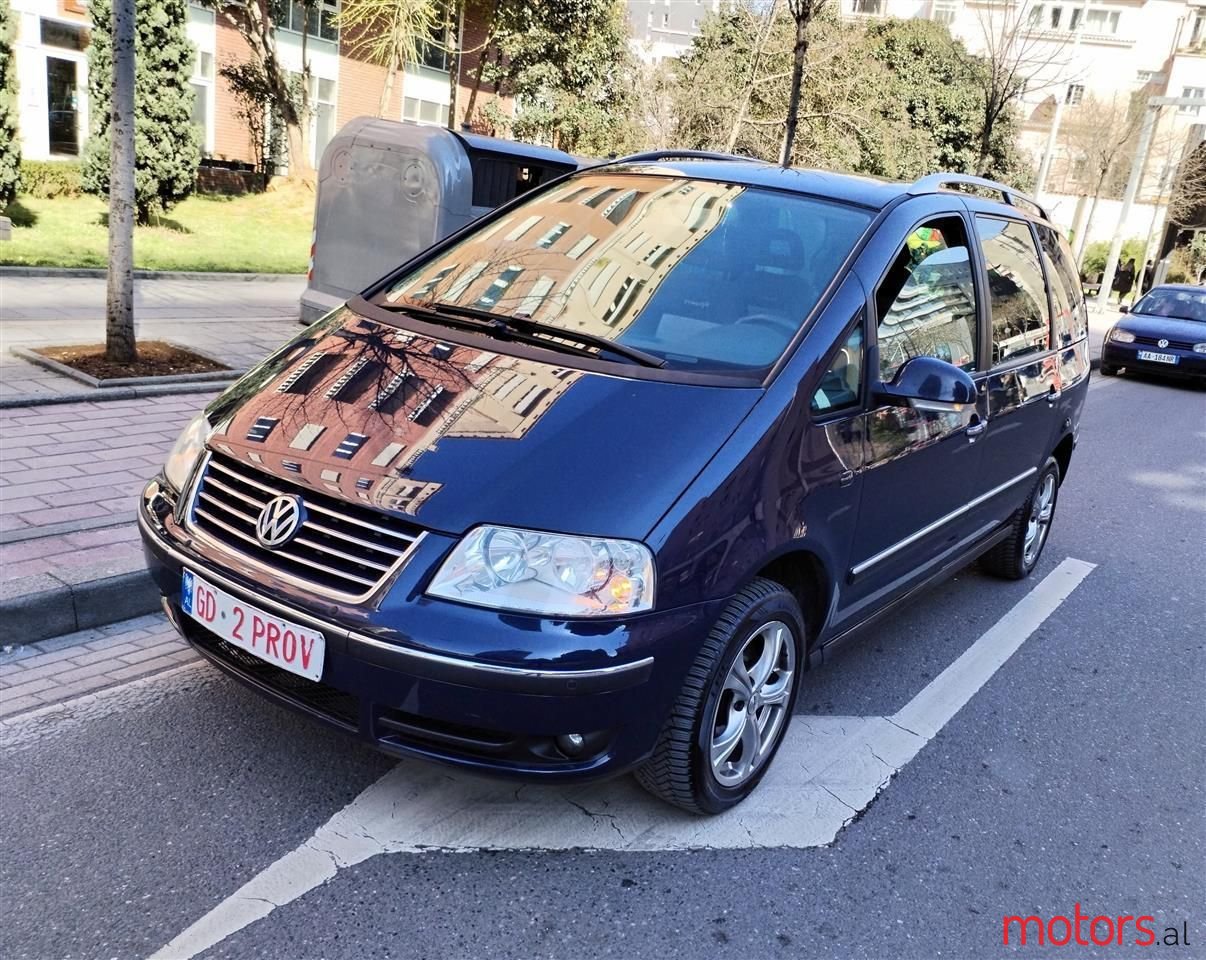 2007' Volkswagen Sharan photo #1