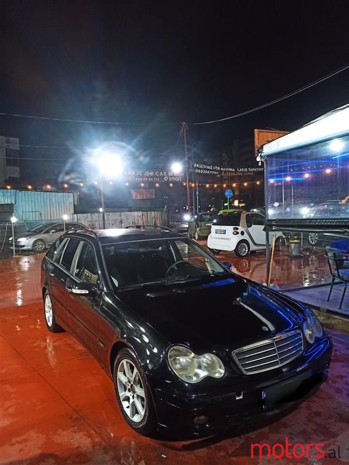 2005' Mercedes-Benz C 220 photo #1