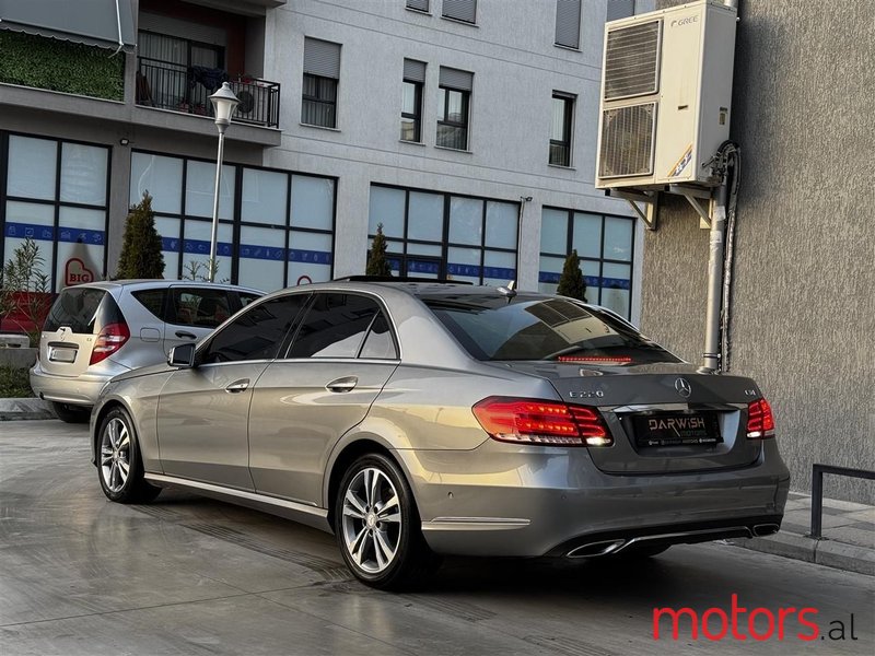 2014' Mercedes-Benz E 220 photo #6