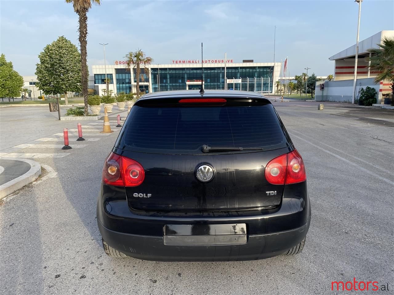 2008' Volkswagen Golf photo #5