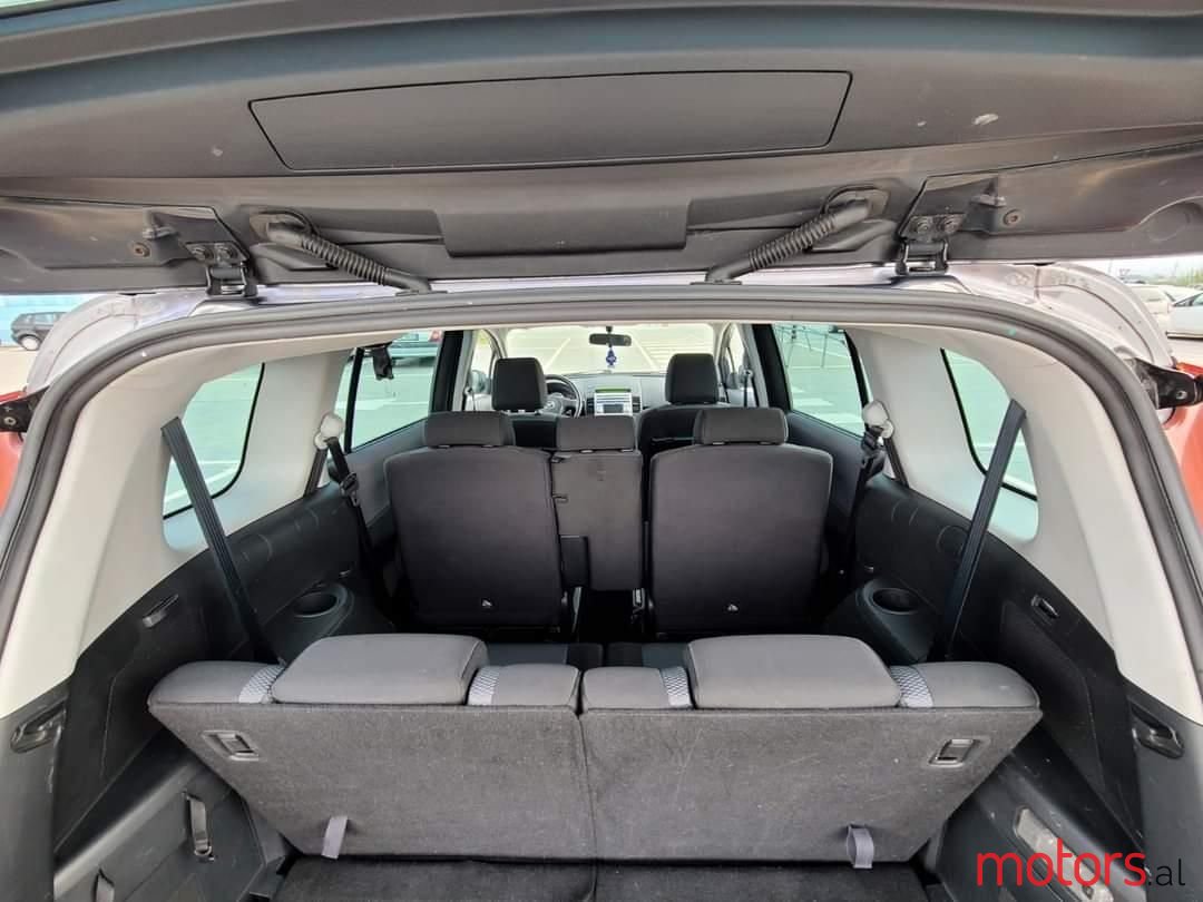 2007' Mazda 5 photo #2