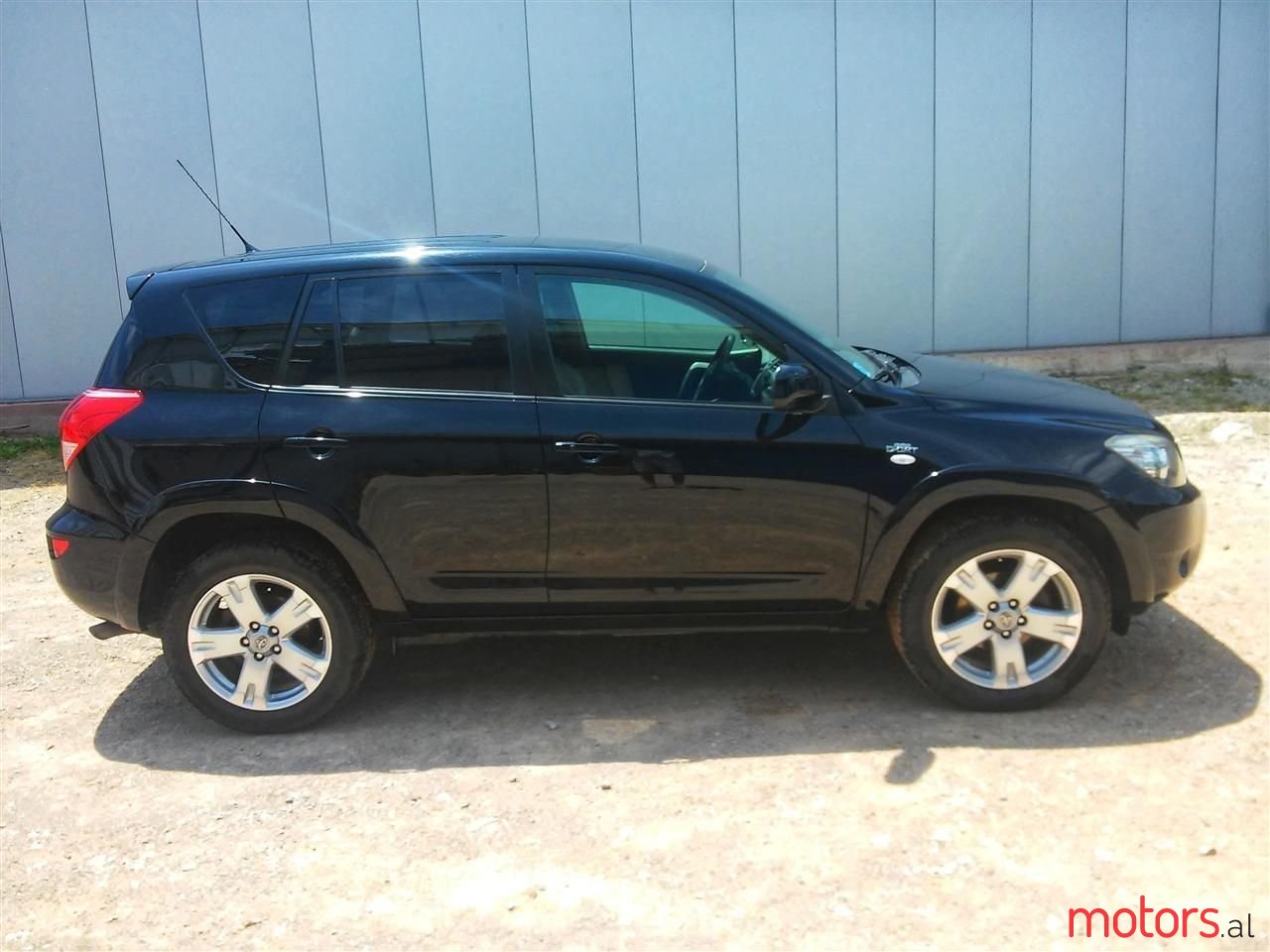 2006' Toyota RAV4 photo #1