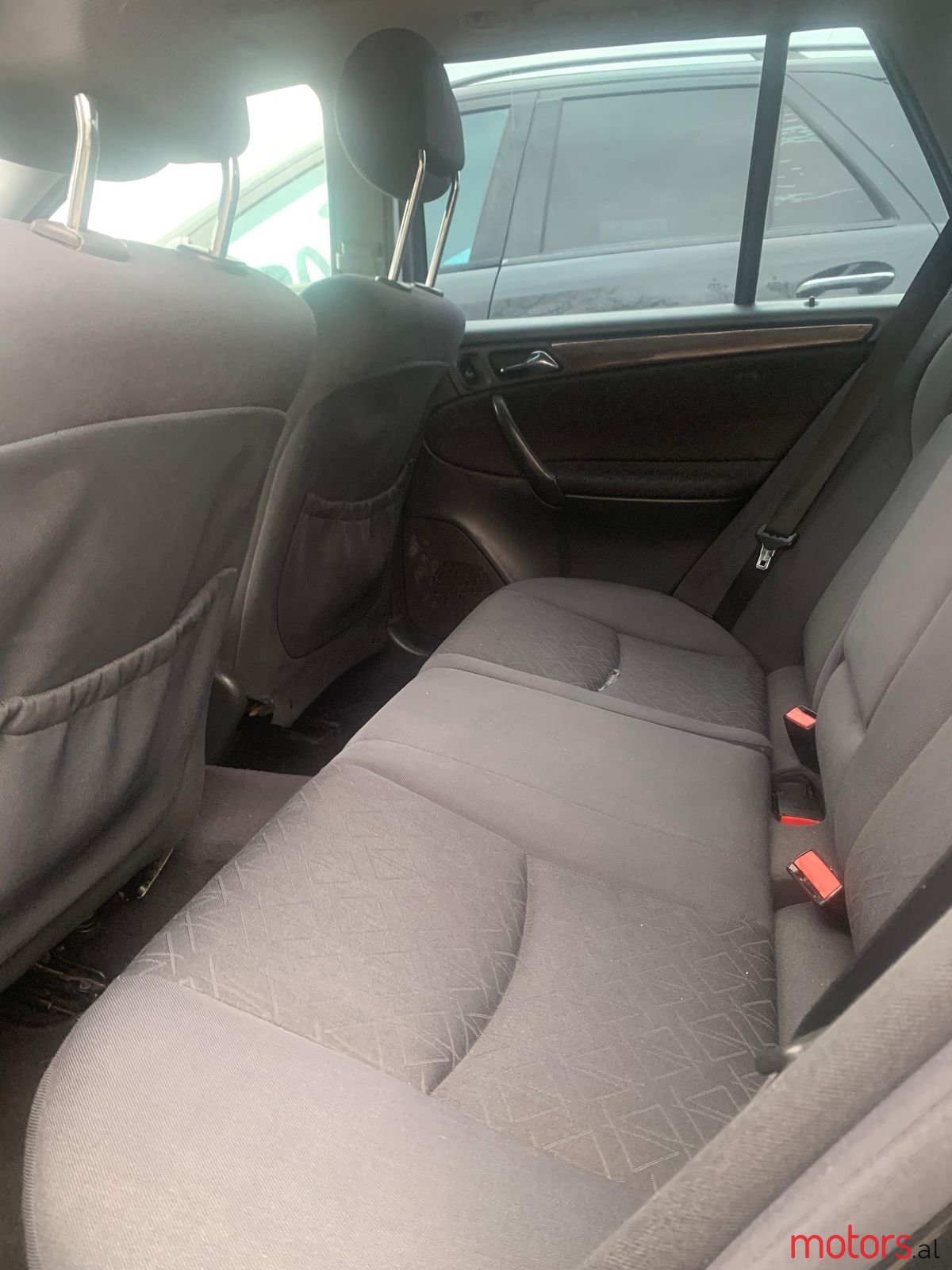 2003' Mercedes-Benz C 200 photo #4