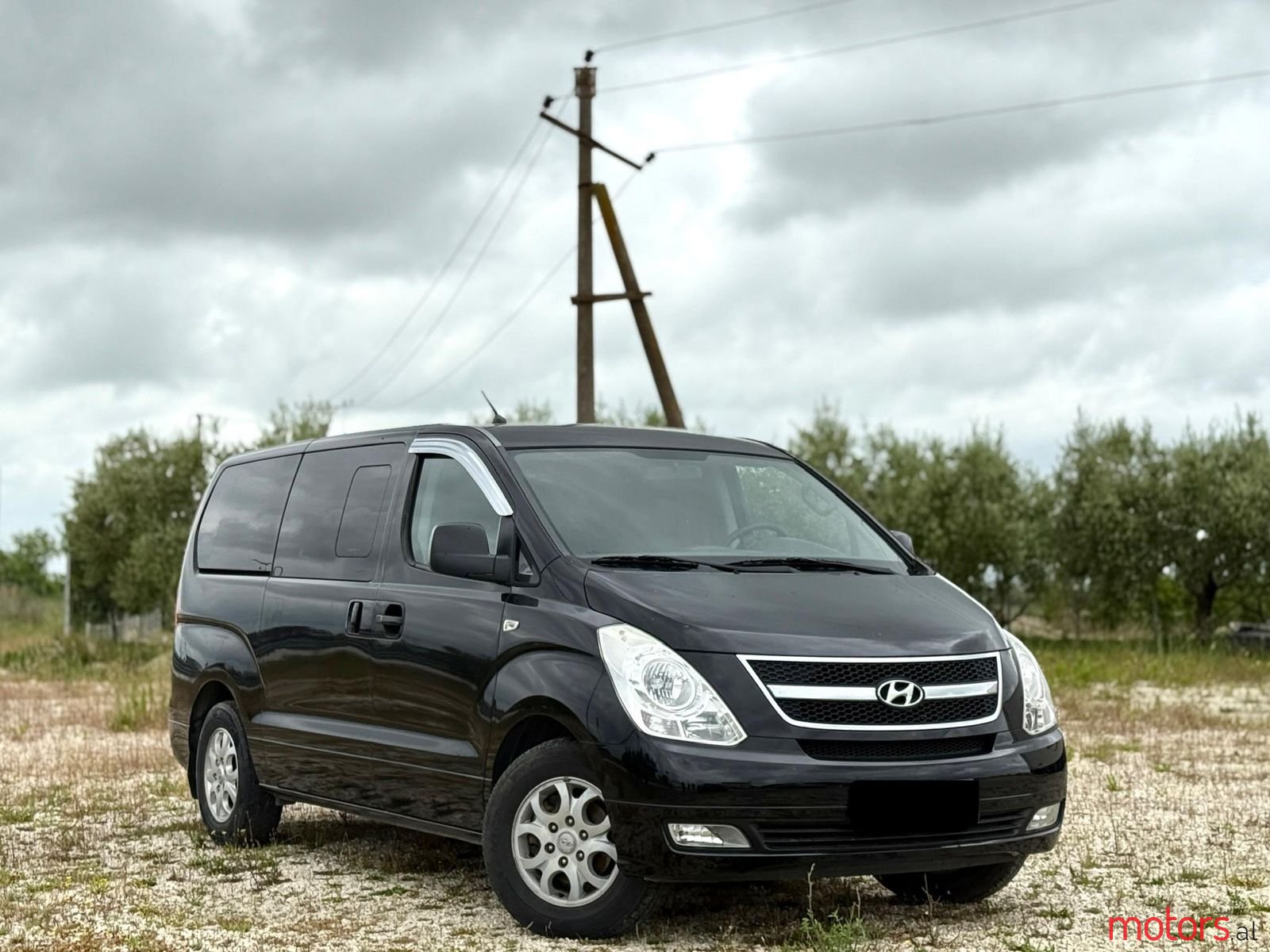 2012' Hyundai H-1 Starex photo #1