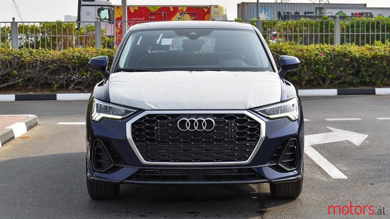 2023' Audi Q3 photo #2