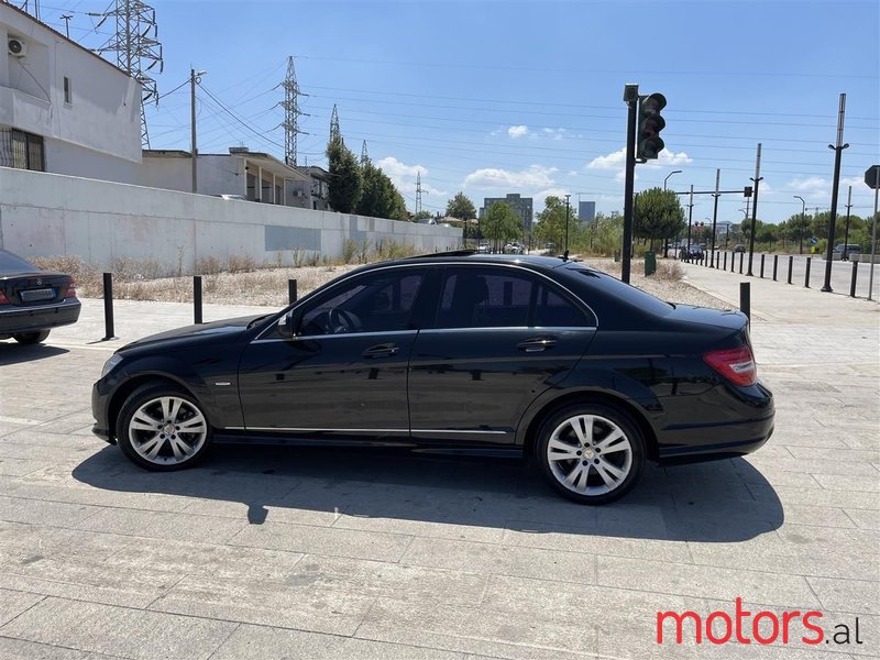 2009' Mercedes-Benz C 200 photo #2