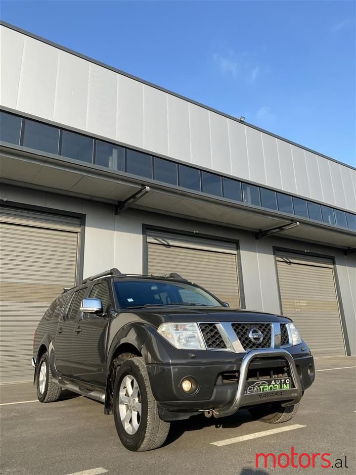 2009' Nissan Navara photo #4