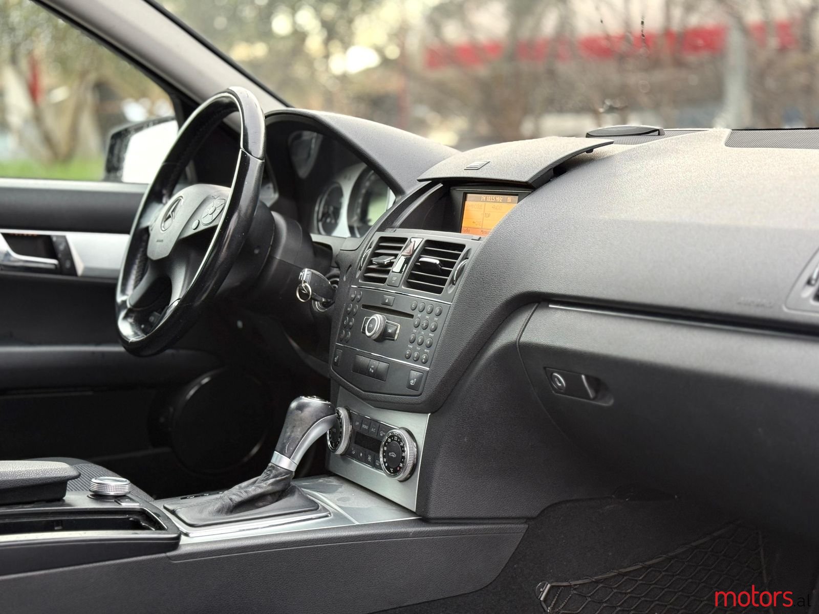 2009' Mercedes-Benz C 220 photo #5