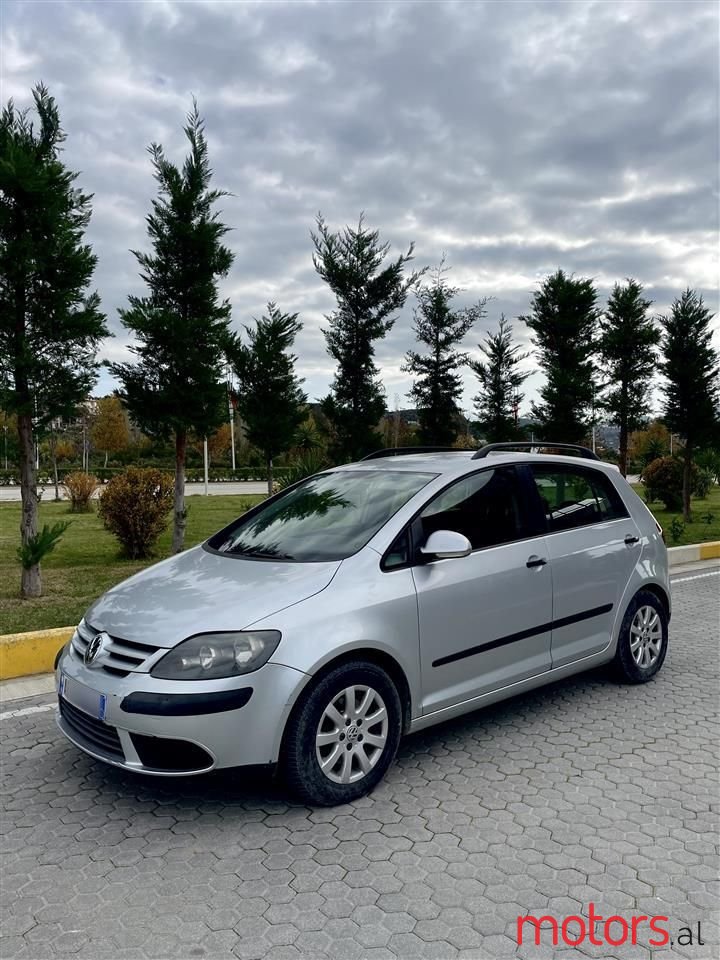 2006' Volkswagen Golf Plus photo #1