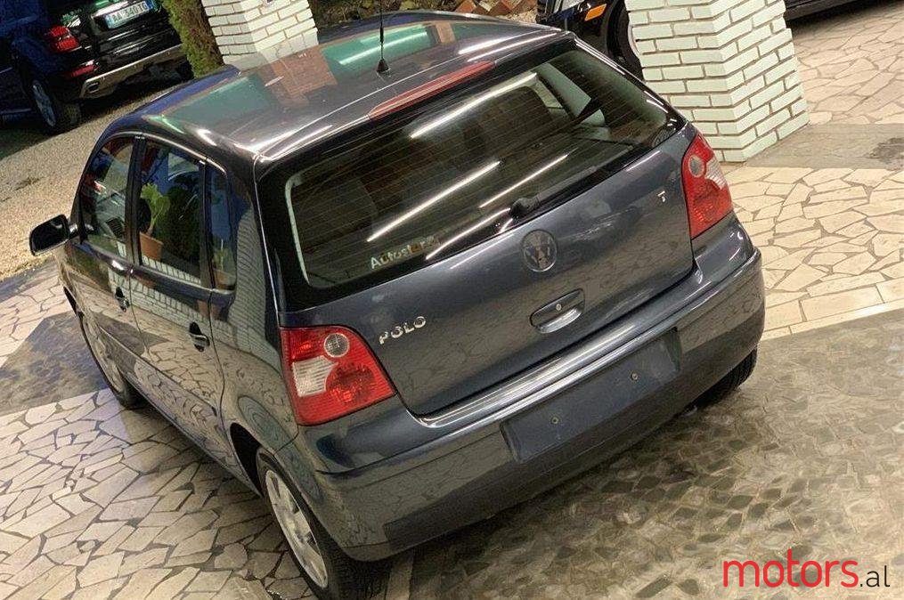 2004' Volkswagen Polo photo #2