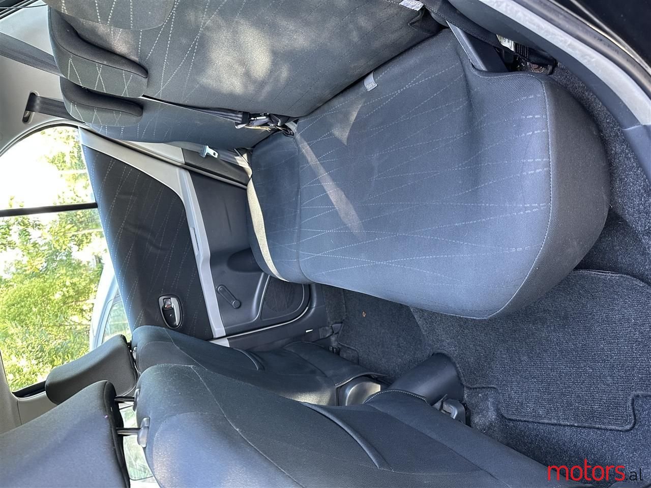 2008' Toyota Yaris photo #6