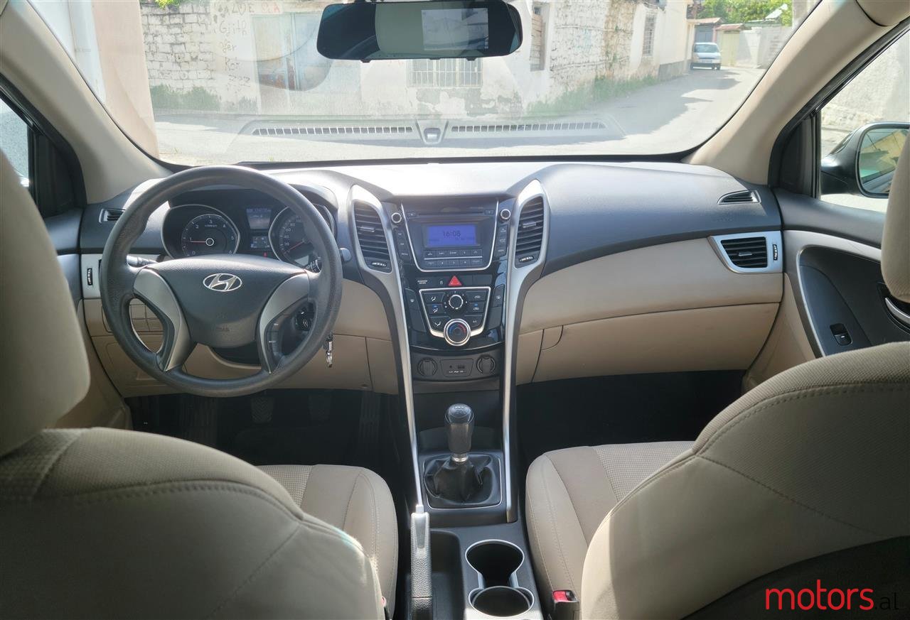 2013' Hyundai i30 photo #4