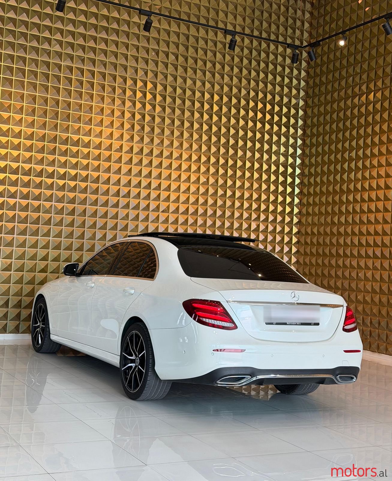 2018' Mercedes-Benz E 220 photo #5