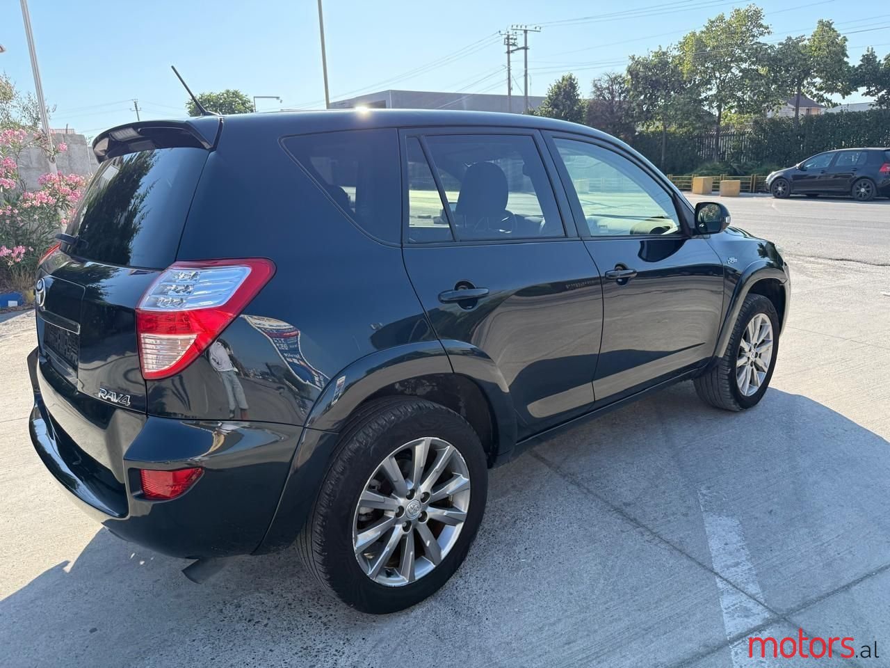 2012' Toyota RAV4 photo #5