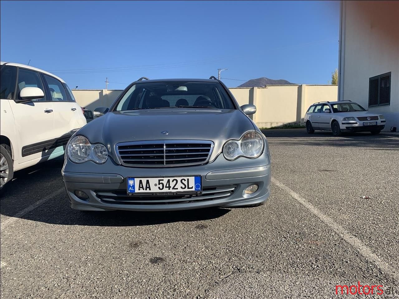 2005' Mercedes-Benz C 200 photo #2