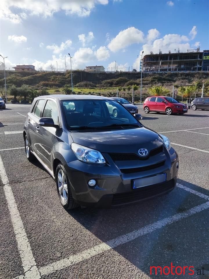 2009' Toyota Urban Cruiser photo #1