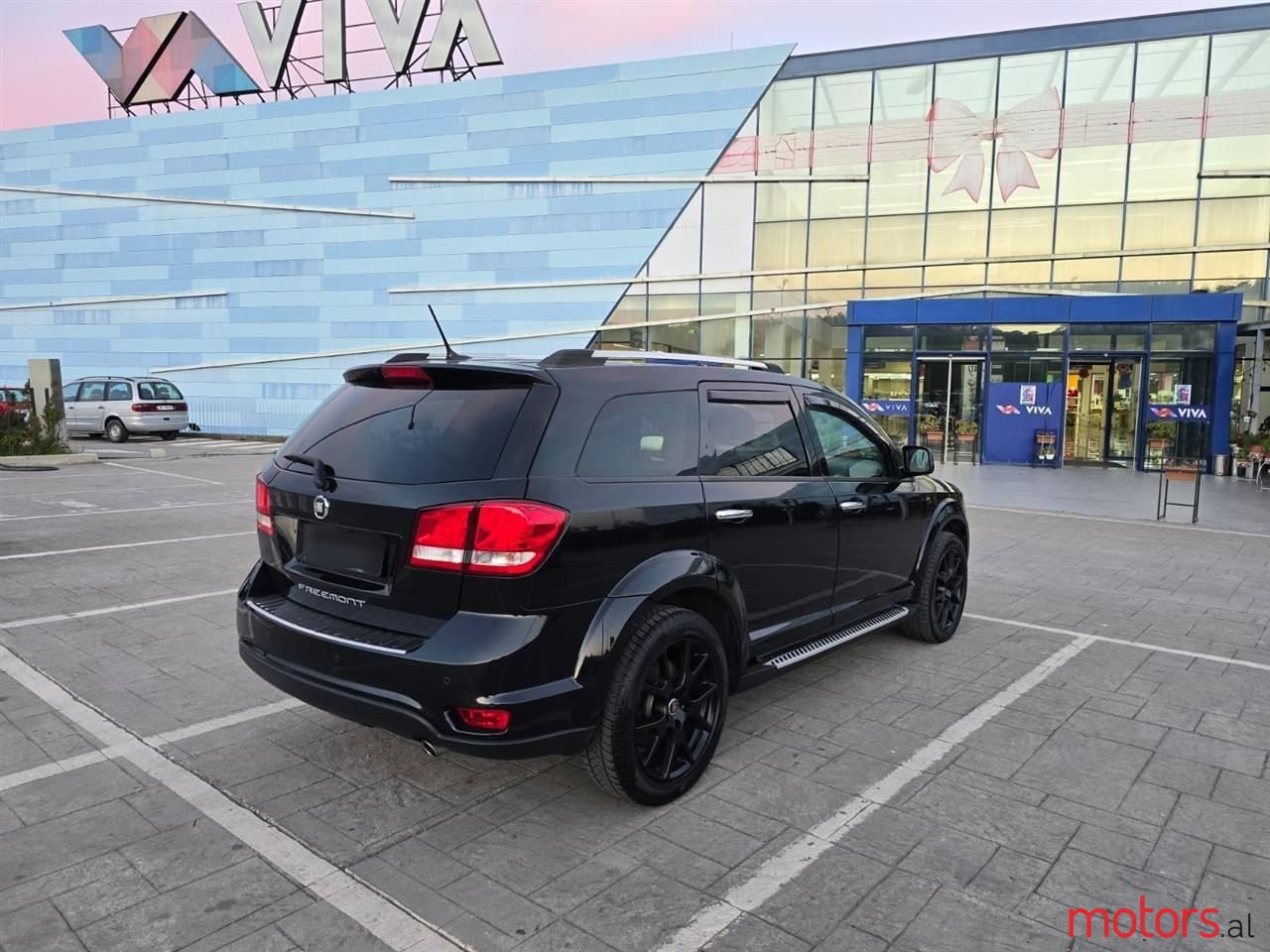 2012' Fiat Freemont photo #5