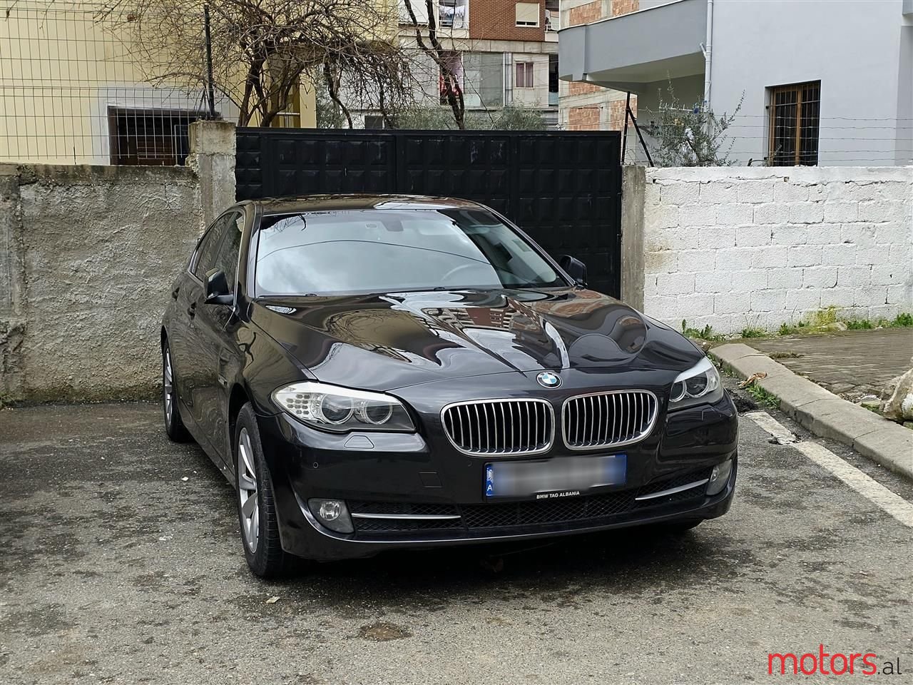 2013' BMW 520 photo #1