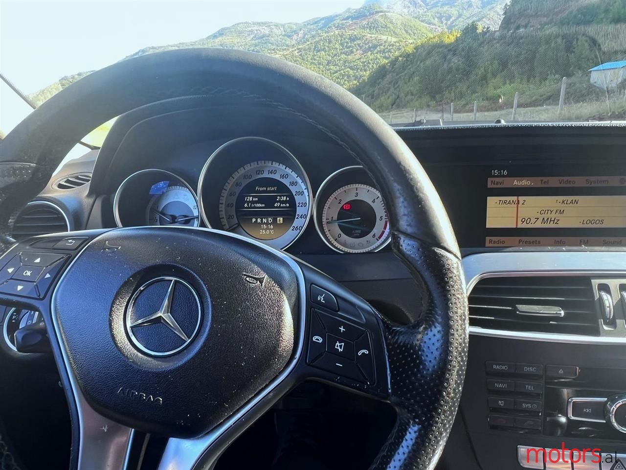 2012' Mercedes-Benz C 200 photo #3