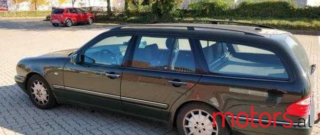 1997' Mercedes-Benz E 230 photo #1