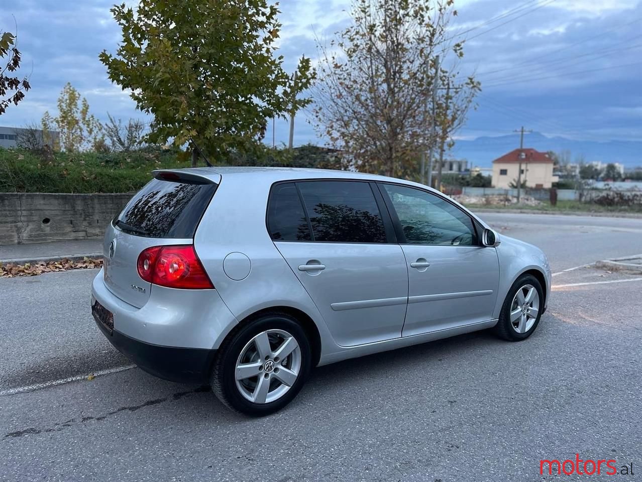 2005' Volkswagen Golf photo #5