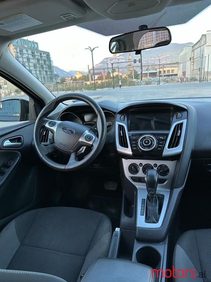 2012' Ford Focus photo #2