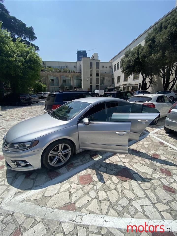 2013' Volkswagen photo #3