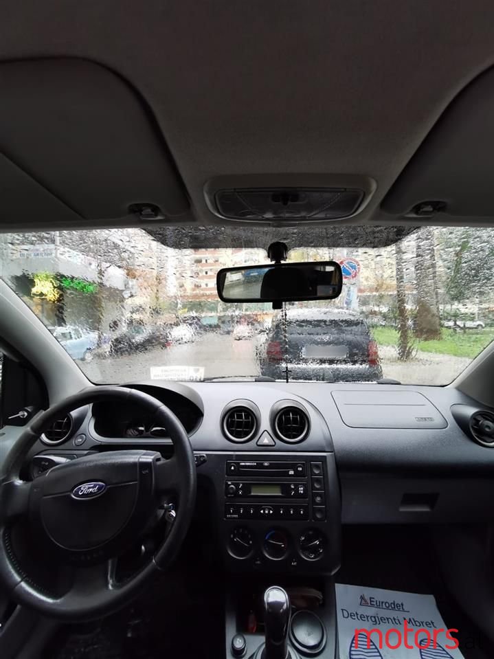 2002' Ford Fiesta photo #6