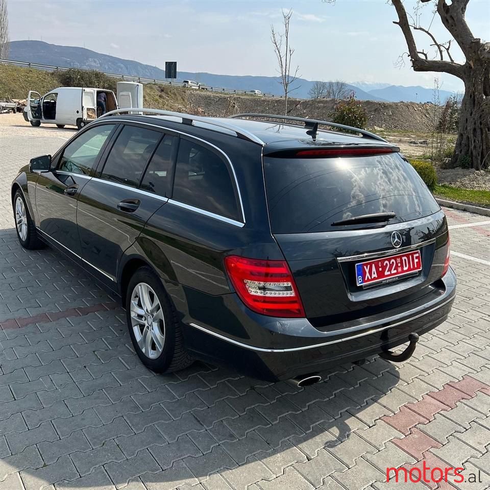 2013' Mercedes-Benz C 220 photo #5