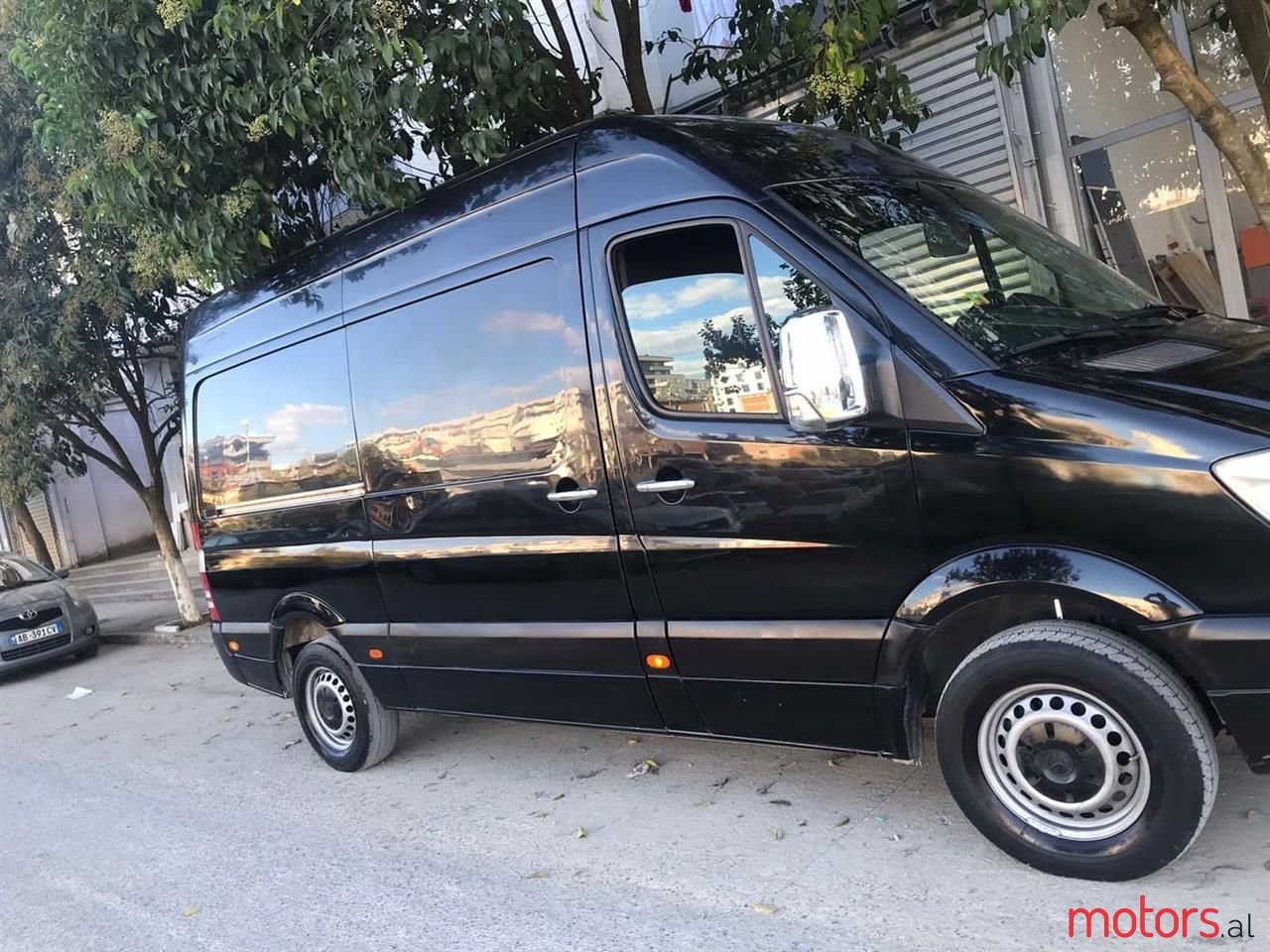 2008' Mercedes-Benz 220 photo #2