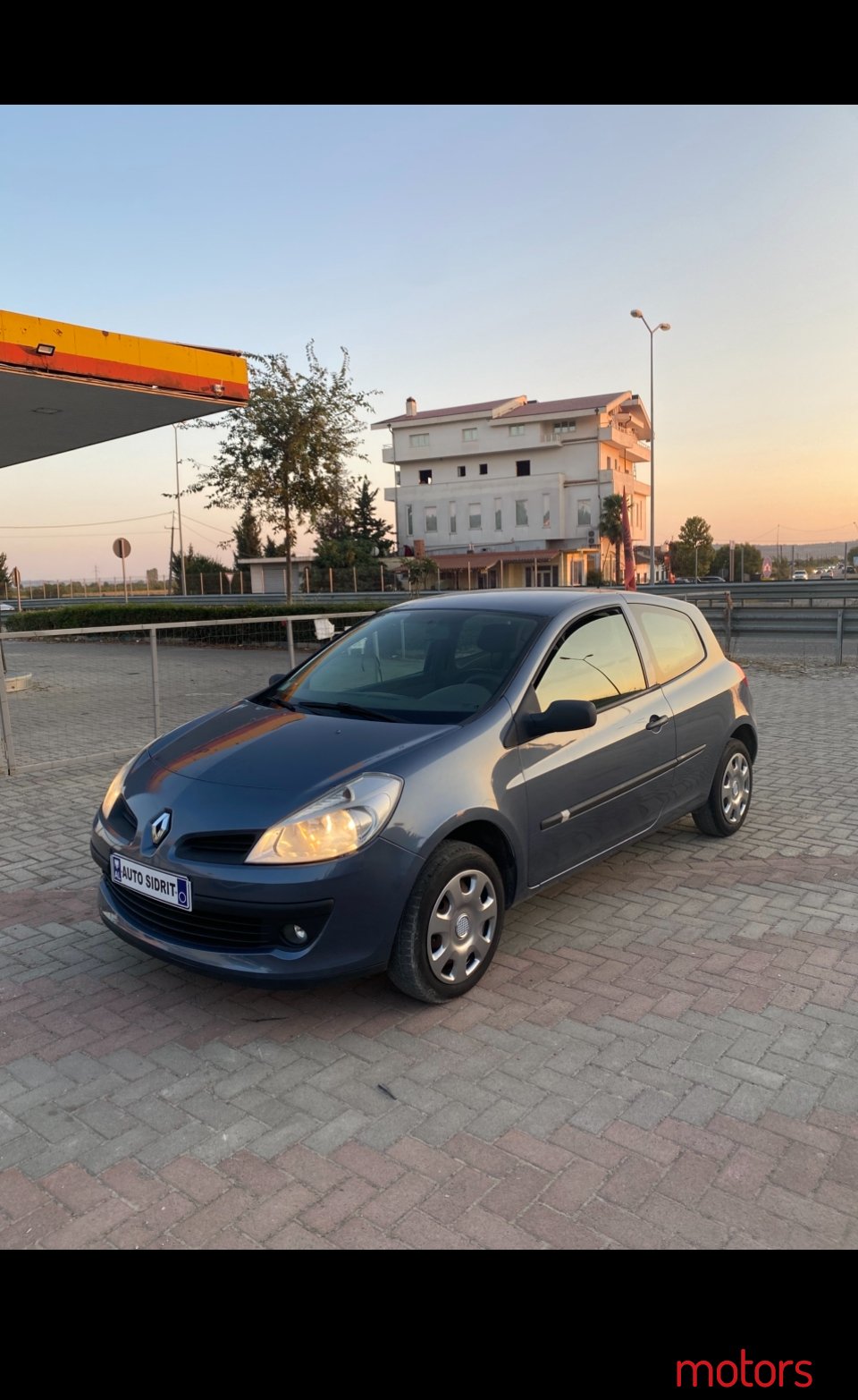 2006' Renault Clio photo #1