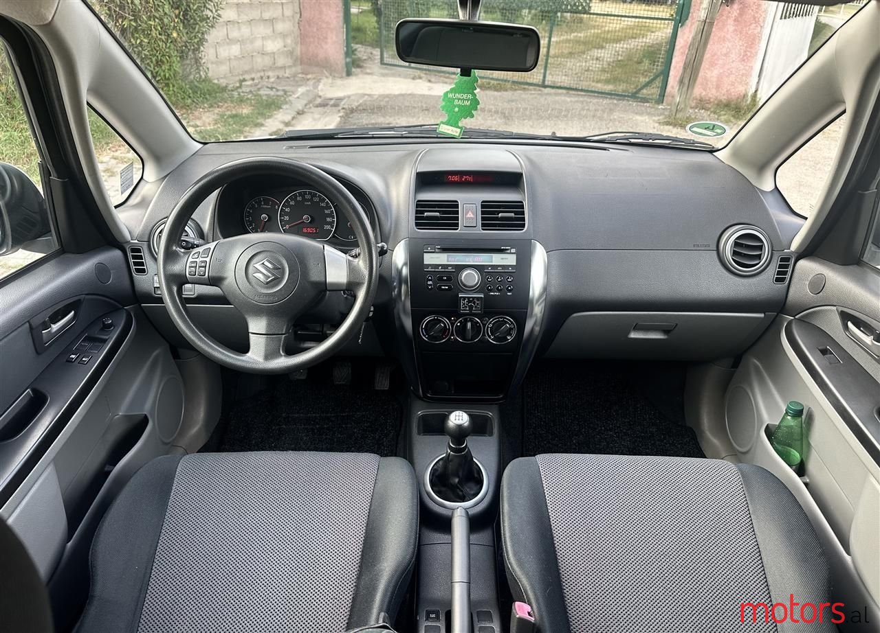 2007' Suzuki SX4 photo #5