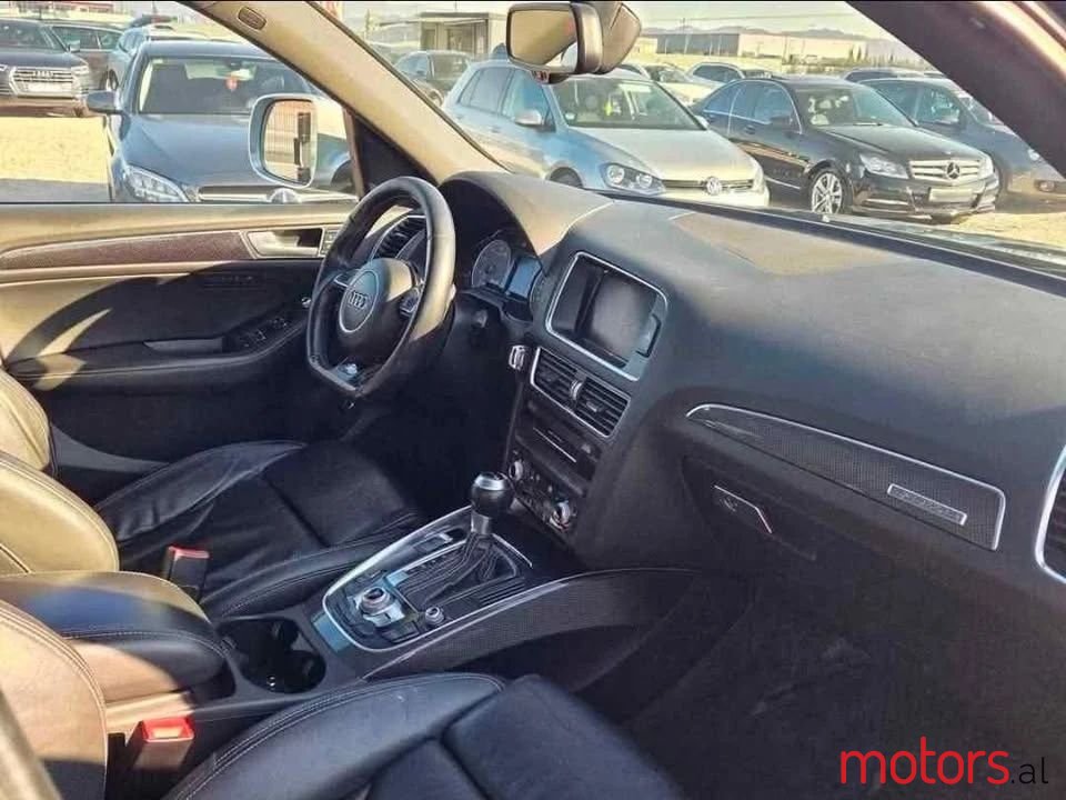 2014' Audi SQ5 photo #5