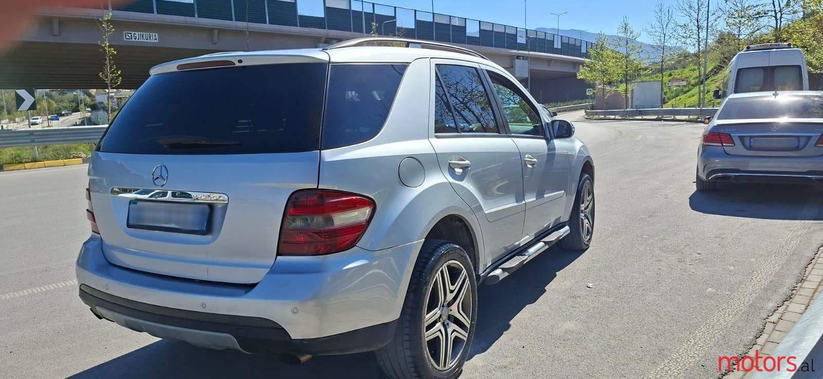 2006' Mercedes-Benz ML 320 photo #3