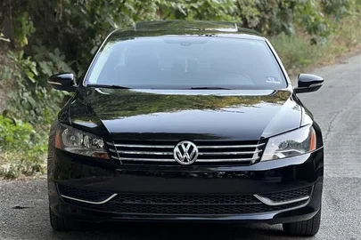 2012' Volkswagen Passat
