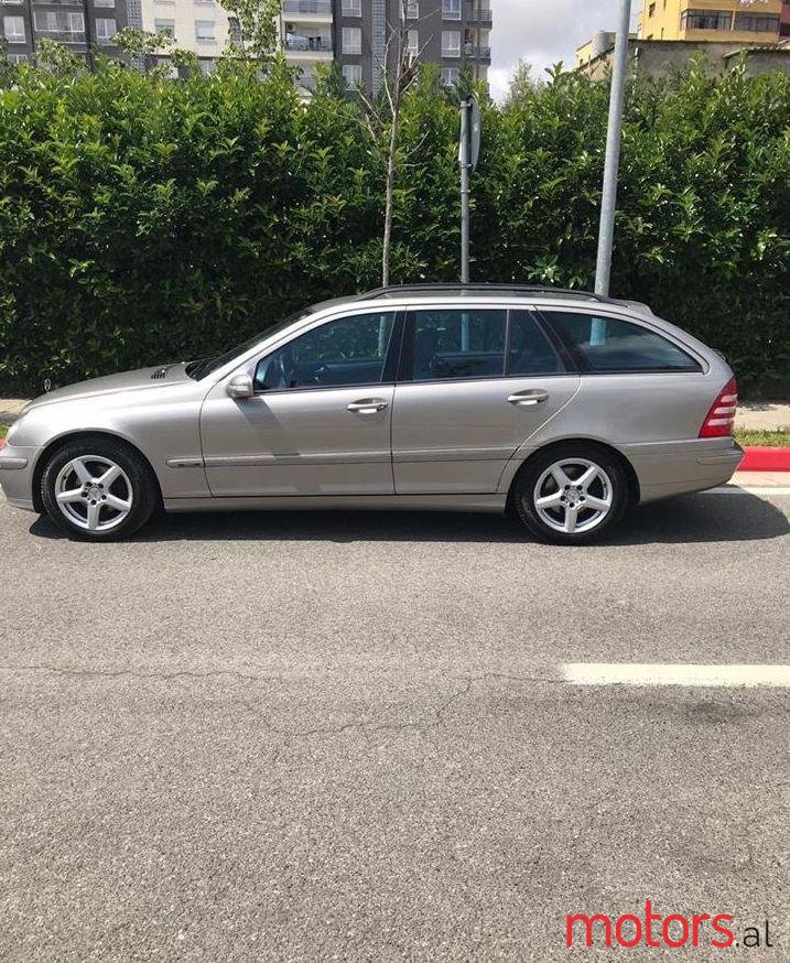 2005' Mercedes-Benz C 220 photo #1