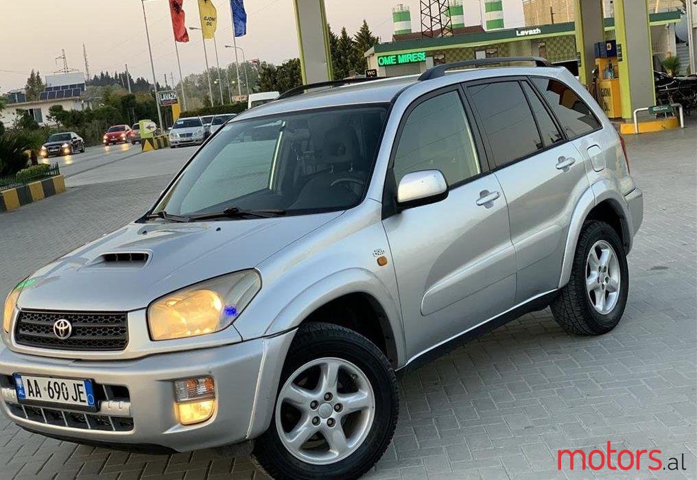 2003' Toyota RAV4 photo #1