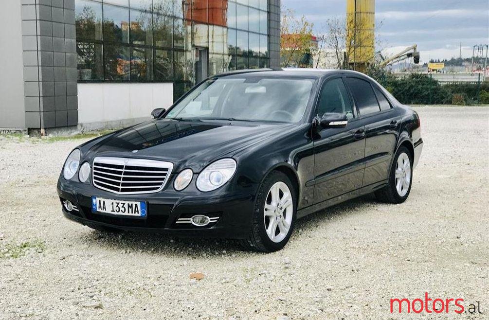 2007' Mercedes-Benz E 220 photo #1