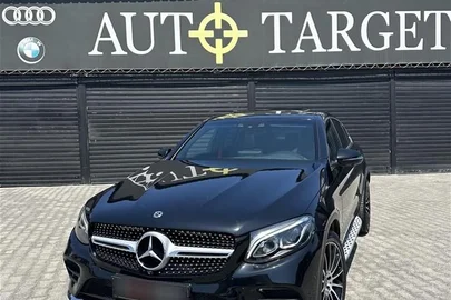 2017' Mercedes-Benz GLC 220