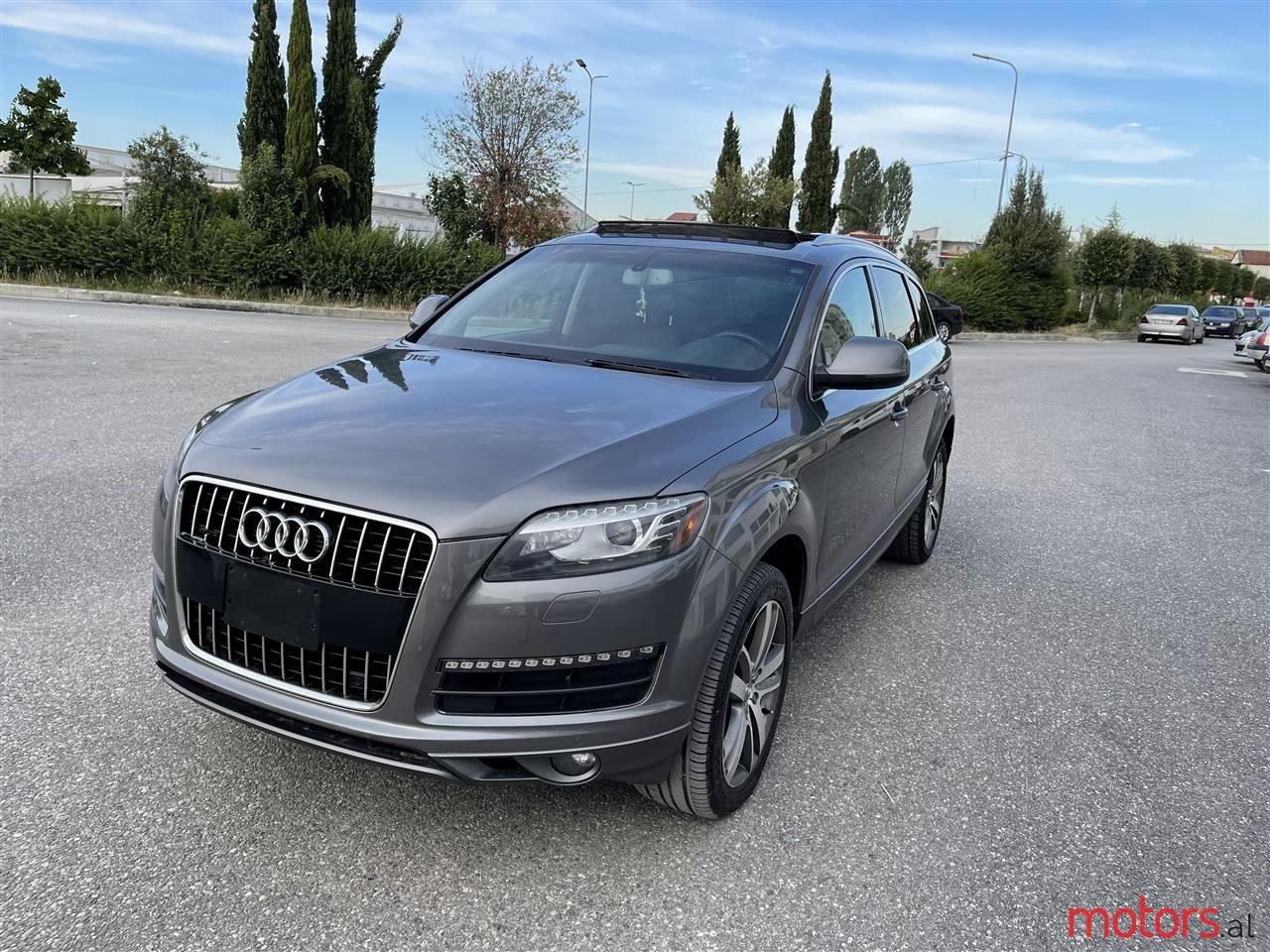 2010' Audi Q7 photo #5