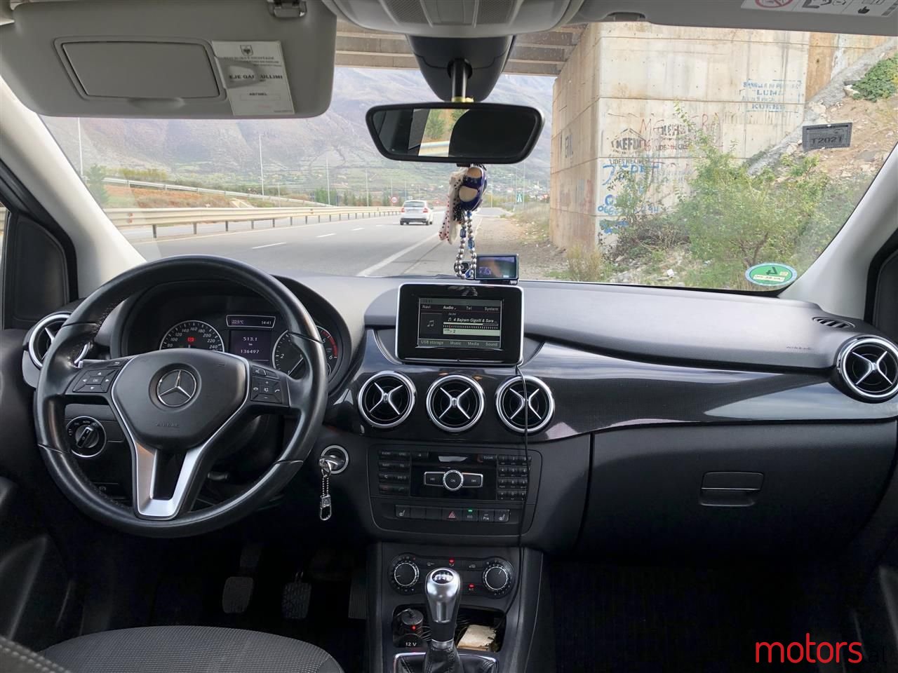 2013' Mercedes-Benz B 180 photo #4